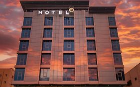 Signature Guest Hotel فندق إمضاء النزيل الفندقية